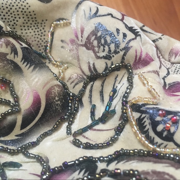 Vintage Beaded Handbag with Metal Handle & Chain - Picture 6 of 16